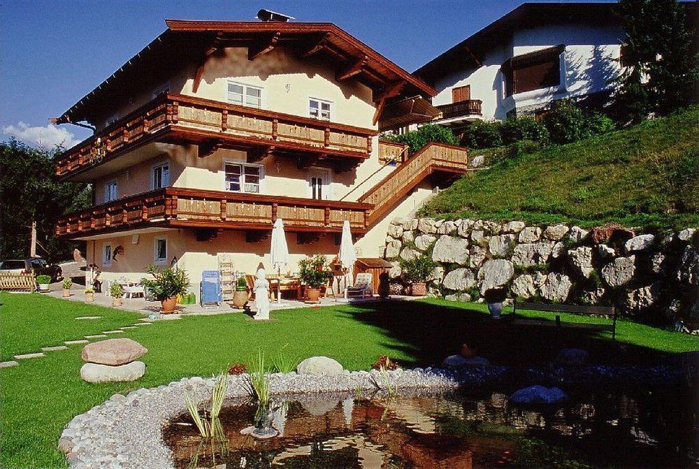 Romantik Aparthotel Sonnleitn Sankt Johann in Tirol Esterno foto