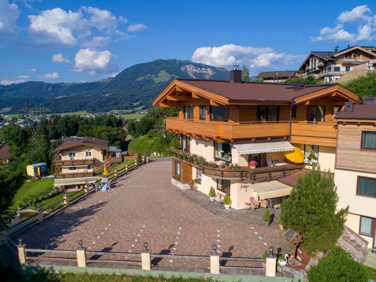 Romantik Aparthotel Sonnleitn Sankt Johann in Tirol Esterno foto