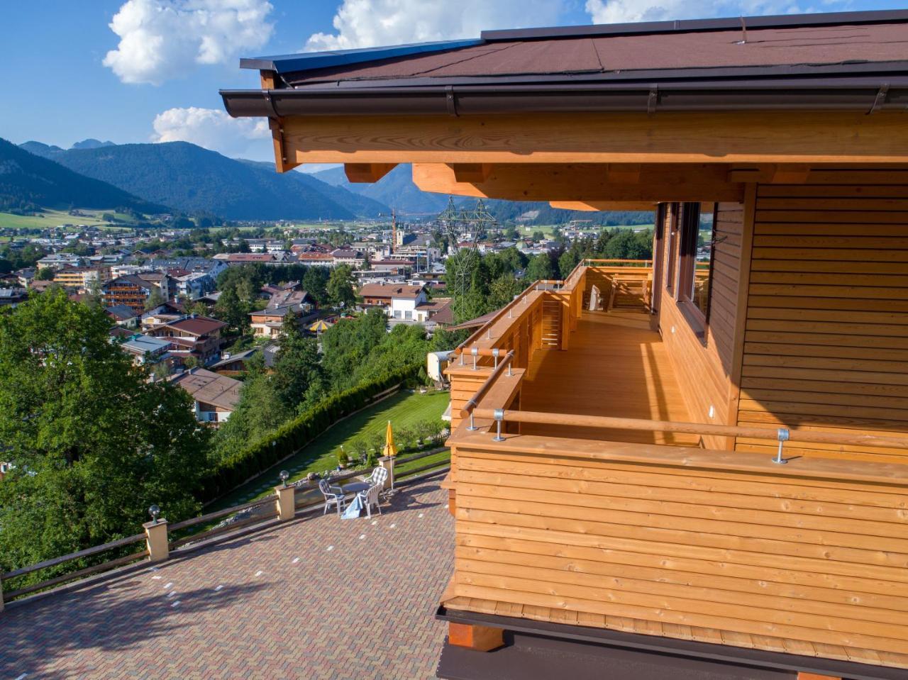 Romantik Aparthotel Sonnleitn Sankt Johann in Tirol Esterno foto